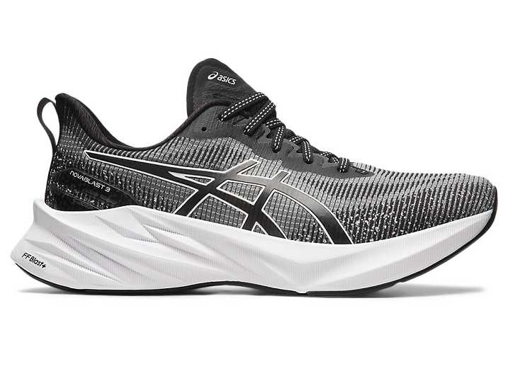 Men's Asics NOVABLAST 3 LE Running Shoes Black / White | Israel-2964078